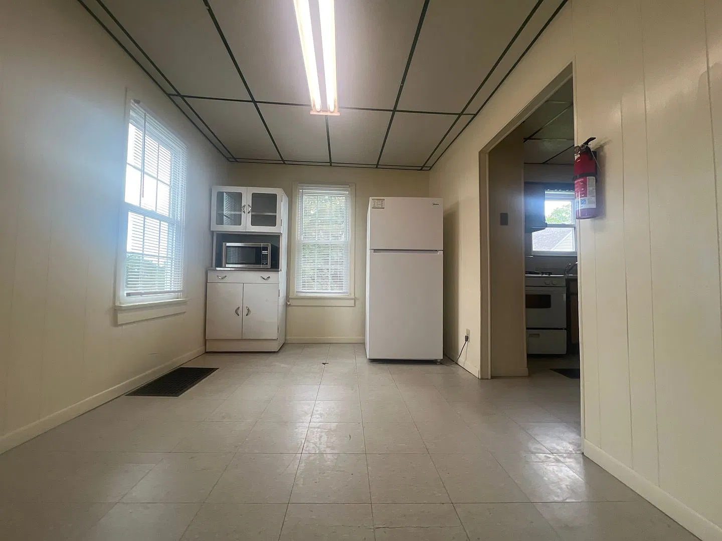 Downtown- 3 bedroom House- Available June 2nd, 2027! — Photo 2