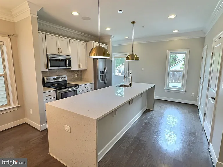 2179 Half Moon Pl NE — Photo 6