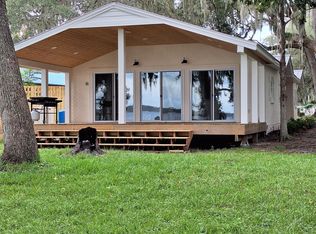 117 Riverside Dr, Palatka, FL 32177