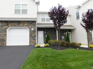40 Santa Rosa Ln, Tinton Falls, NJ 07753