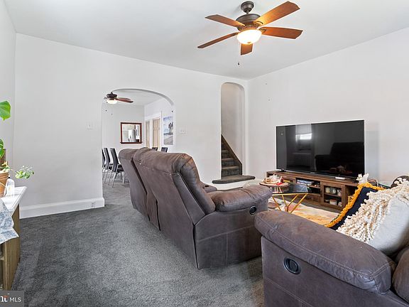 5th image of 38 N Bonsall Ave