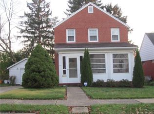 284 E Ford Ave, Barberton, OH 44203