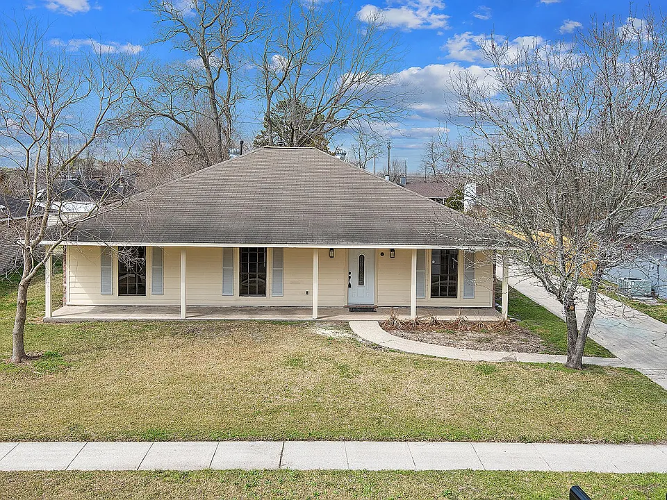 1926 General Lee Ave