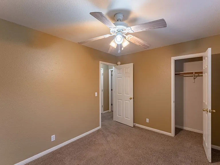109 Granite Shoals Dr — Photo 8