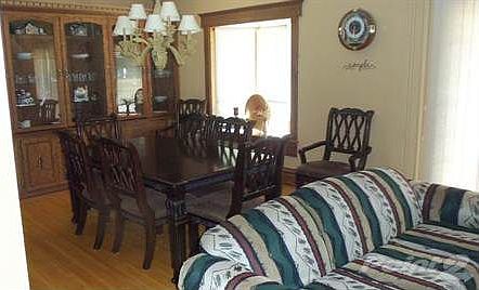 Dining & Living Room Area