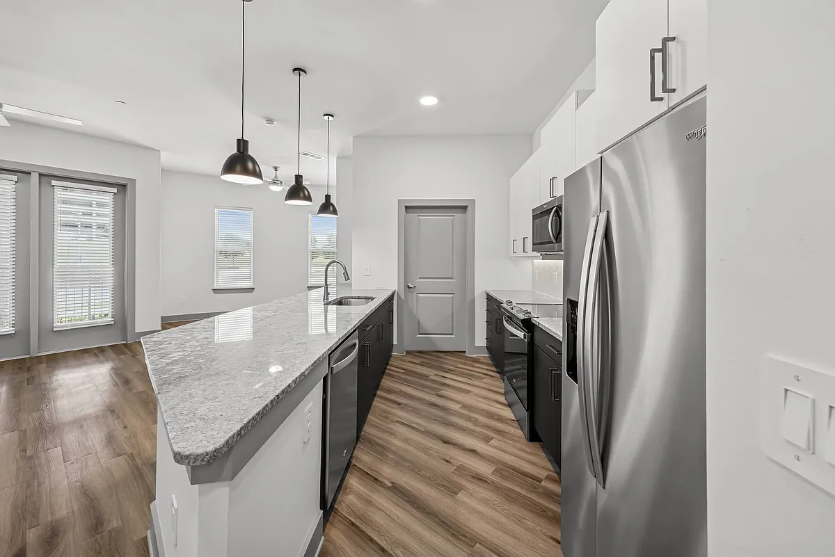 Building Photo - Jefferson Grandscape
