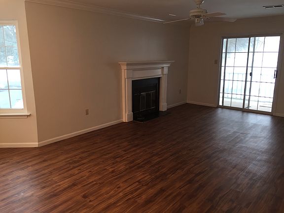 Living Room w/ Fire Place