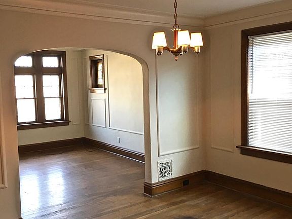 5th image of 5060 Pernod Ave #2E