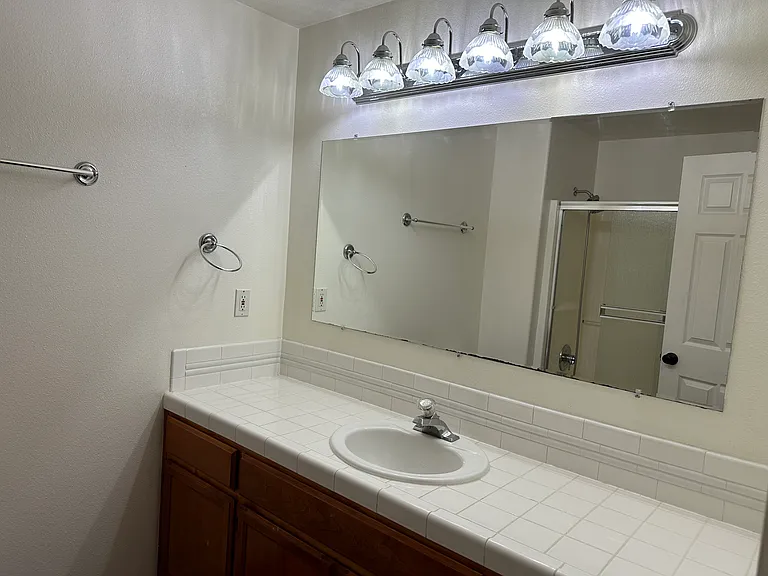 2462 Saint James Way — Photo 15