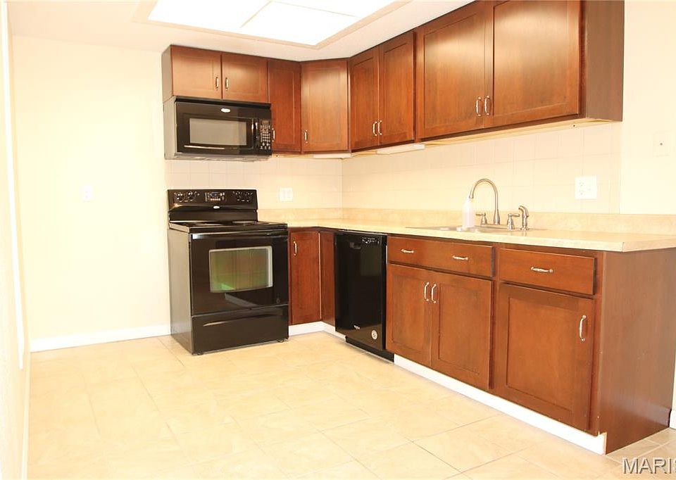 1st image of 1400 Heritage Lndg APT 106