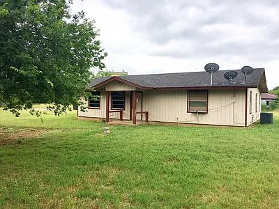3 bed, 1250 sqft, $2,800 — Photo 3