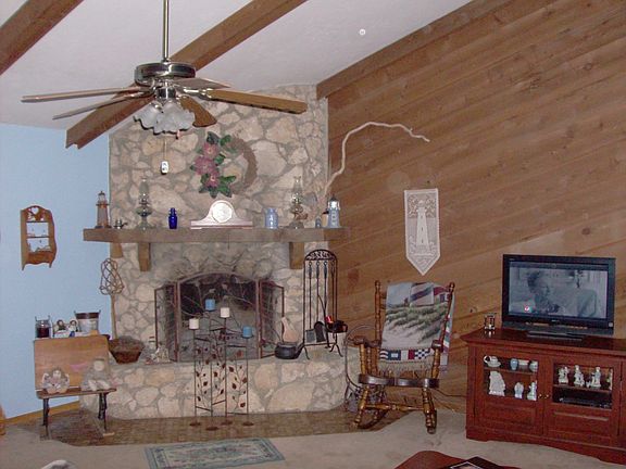 3rd image of 3012 Byington Cir