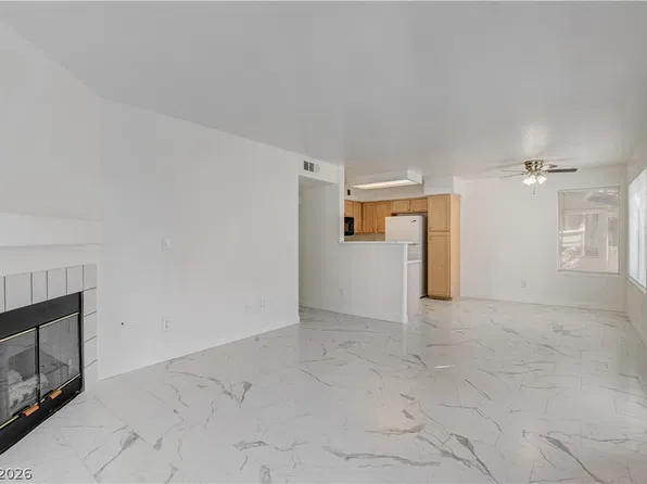 3144 Tarpon Dr Unit 201, Las Vegas, NV 89120