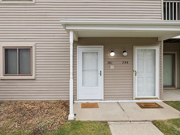 5th image of 761 Clubhouse Dr