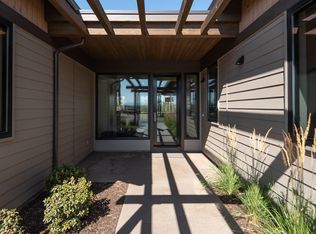 19187 Gateway Loop, Bend, OR 97702