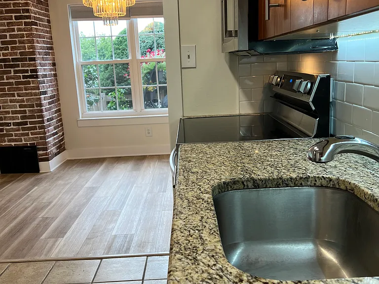 260 Arbour Ct — Photo 12