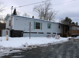 1916 E Ridge Rd, Cornville, ME 04976