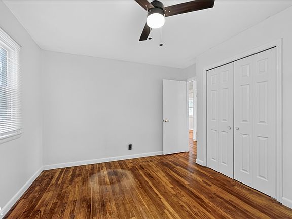 5th image of 2522 Parr Dr
