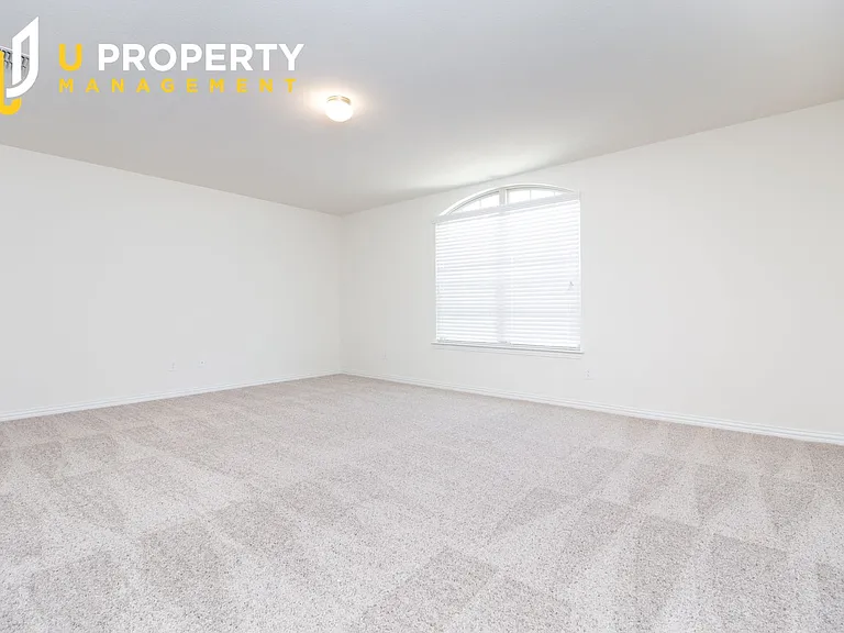 817 Black Hawk Dr — Photo 18
