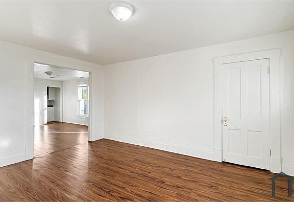5th image of 52 1/2 N Yale Ave #52-1