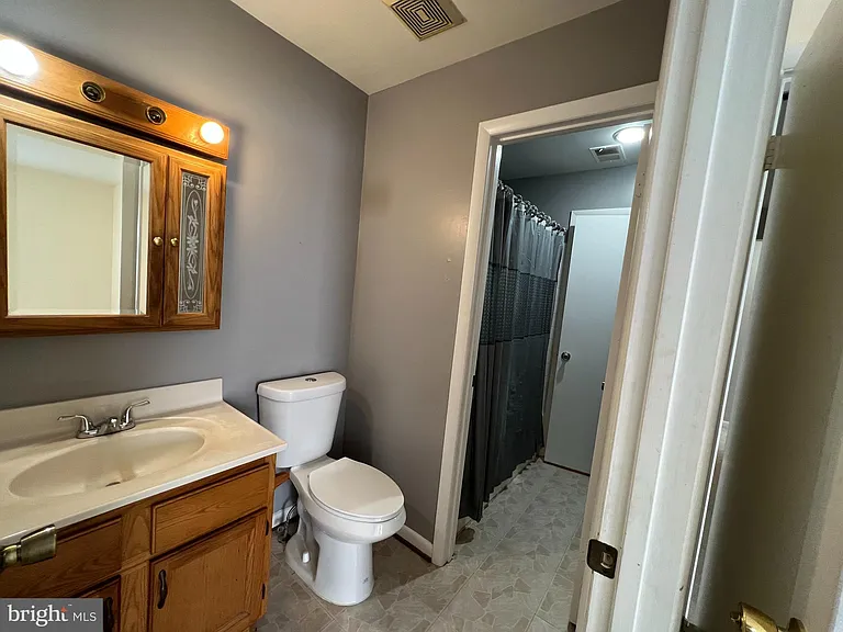 8720 Grasmere Ct #8720 — Photo 11