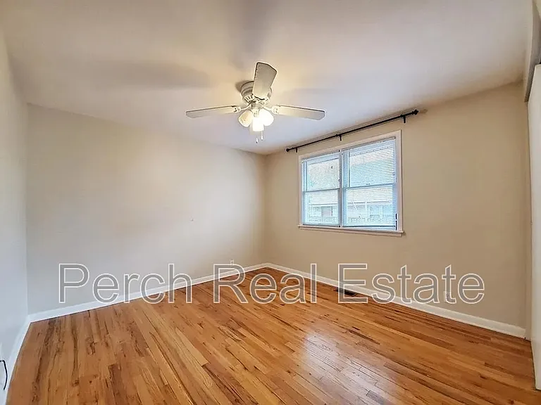 2431 Grove St — Photo 11