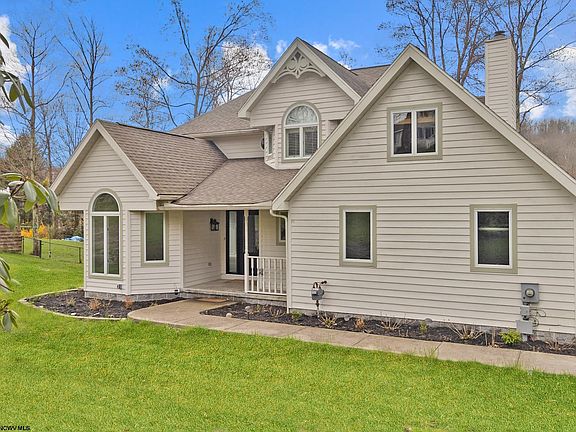 3rd image of 15 Lakeside Dr