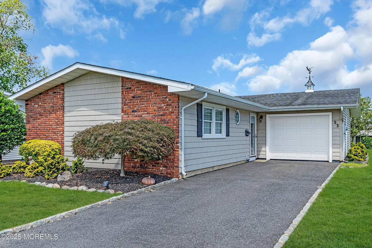 53 Sidney Court photo 1