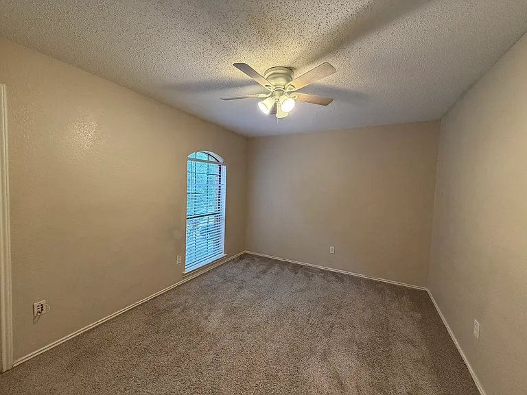 6812 Century Cir — Photo 9
