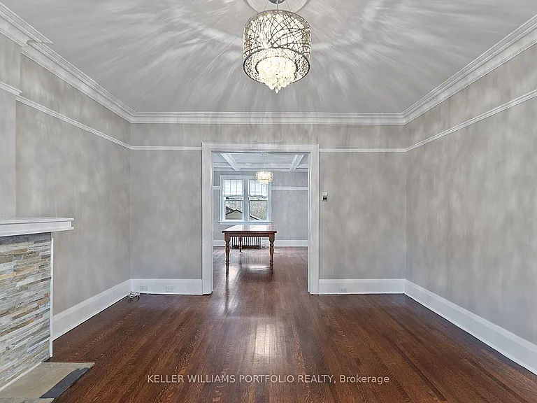 145 Glengrove Ave W — Photo 10
