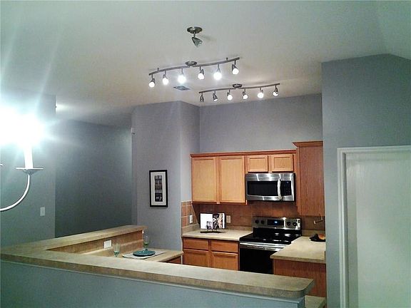 2nd image of 1026 Grimes Dr