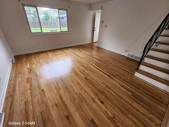 3rd image of 724 N 3rd Ave