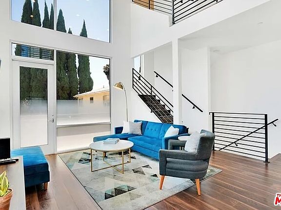 3rd image of 6014 W Beachwood Ln