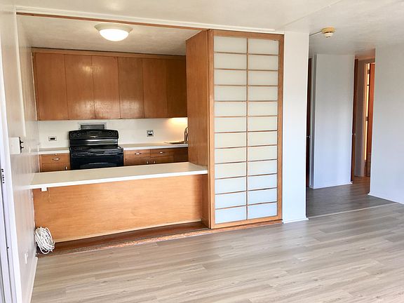 2nd image of 1511 Nuuanu Ave APT 827