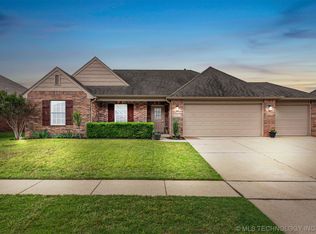 20312 E 47th St S, Broken Arrow, OK 74014