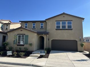 2813 E Corteza Dr, Fresno, CA