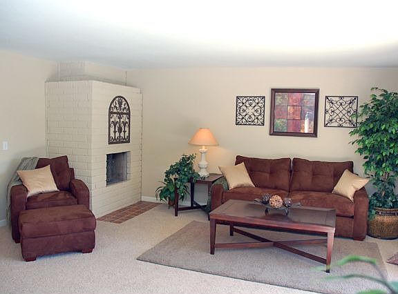 Family room to entertain friends.