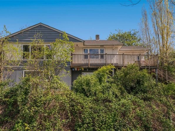 75 5th St, Nanaimo, BC V9R 1M9
