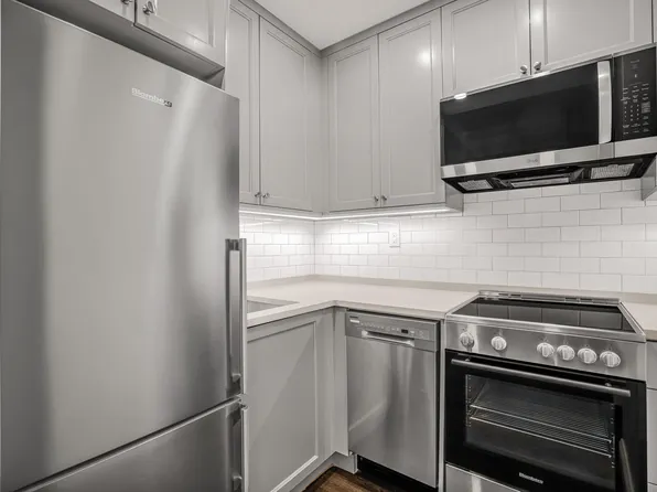 24 5th Avenue image 5 of 9