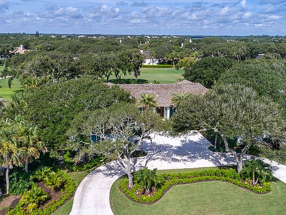 5th image of 361 Sea Oak Dr