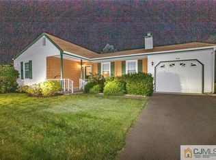 30 Berkshire Rd, Whiting, NJ 08759