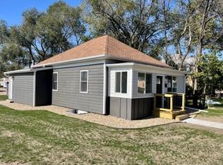 915 N Lawler St, Mitchell, SD 57301