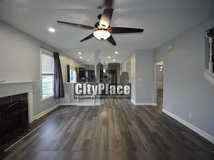 4440 Valley Trace Dr — Photo 12