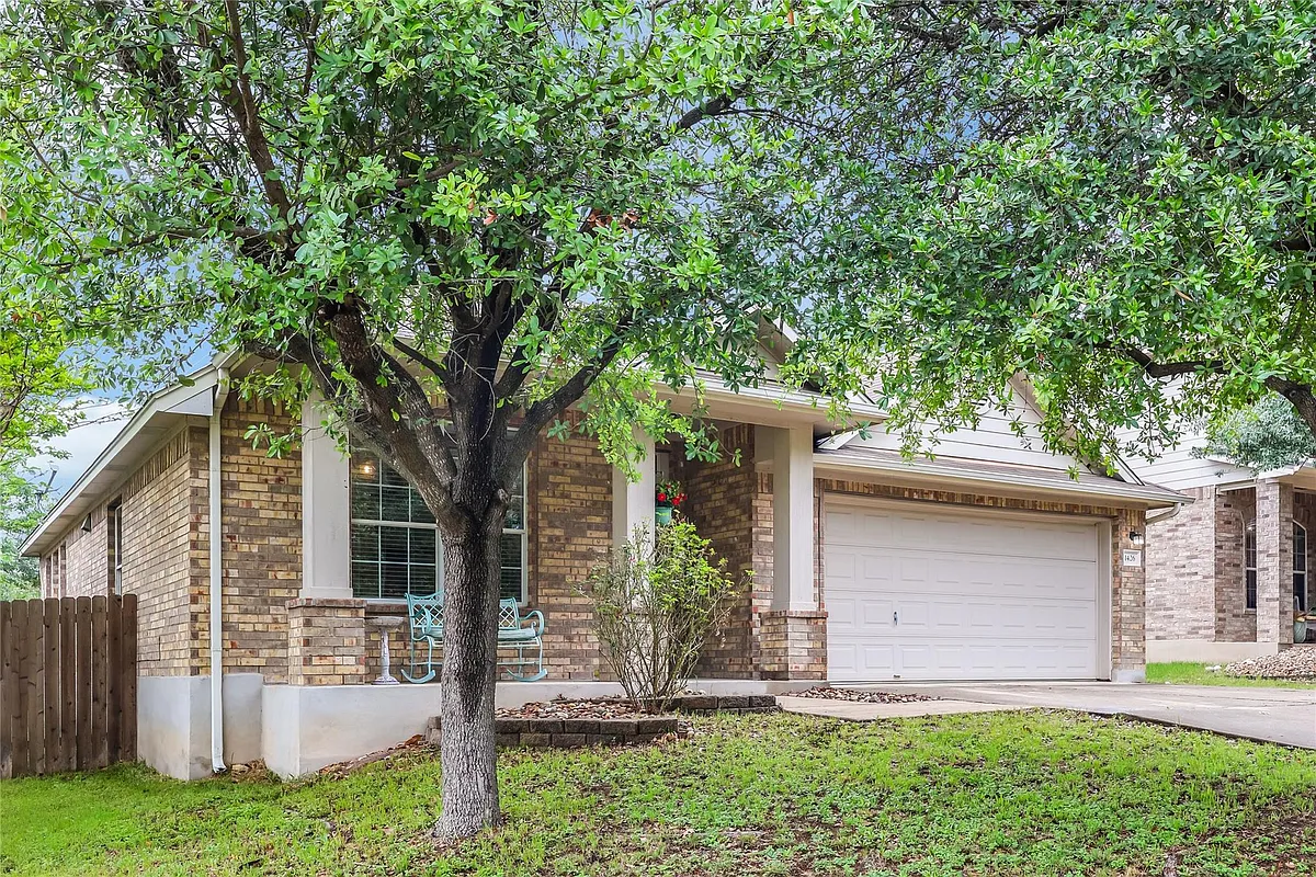 Building Photo - 1426 Gracy Dr
