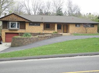 2136 Newport Rd, Ann Arbor, MI 48103