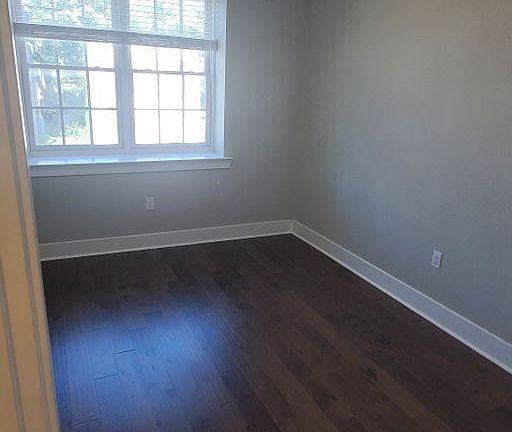 3rd image of 5028 Germantown Ave Floor 3