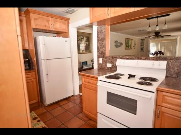 827 Mcintosh Street, West Palm Beach, FL 33405