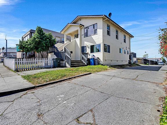 3rd image of 1511 Marin St