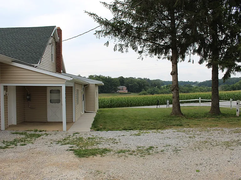 1903 Sieling Farm Rd — Photo 2