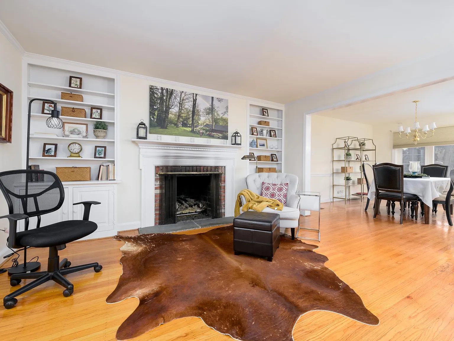 5 bed, 3200 sqft, $5,000 — Photo 2